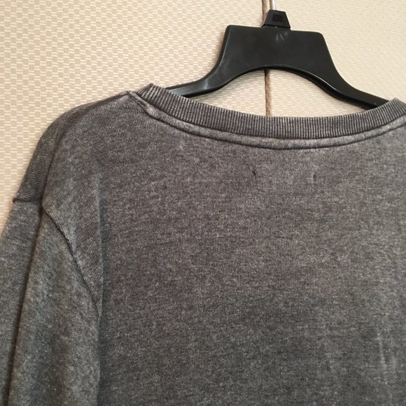 Wallflower Women's Distressed Coloring Sweater Gray Size XL - Picture 8 of 10